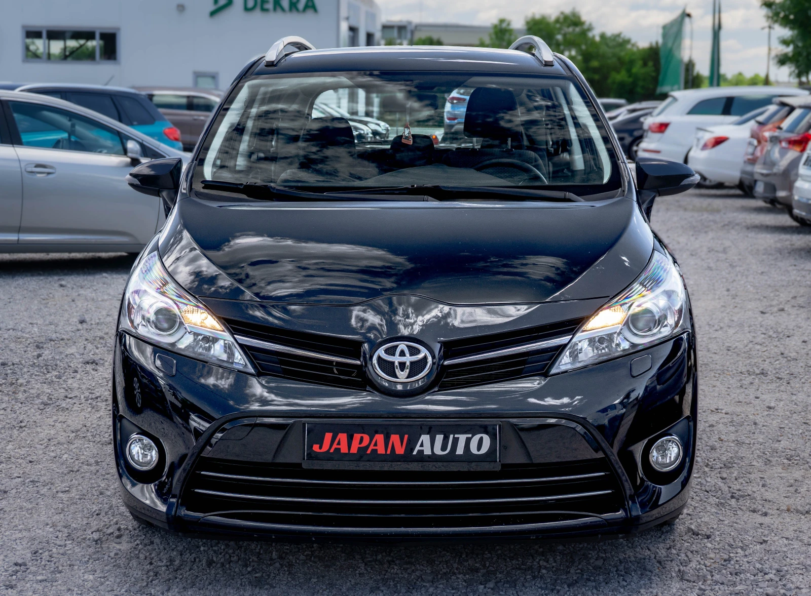 Toyota Verso 1.8 бензин 7 местна! ТОП! С ГАРАНЦИЯ! , снимка 2 - Автомобили и джипове - 54748985
