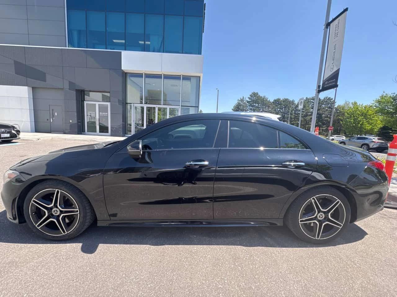 Mercedes-Benz CLA 250 | DISTRONIC| ПОДГРЕВИ| ШИБИДАХ| CARFAX| АВТОКРЕДИТ, снимка 2 - Автомобили и джипове - 54744856