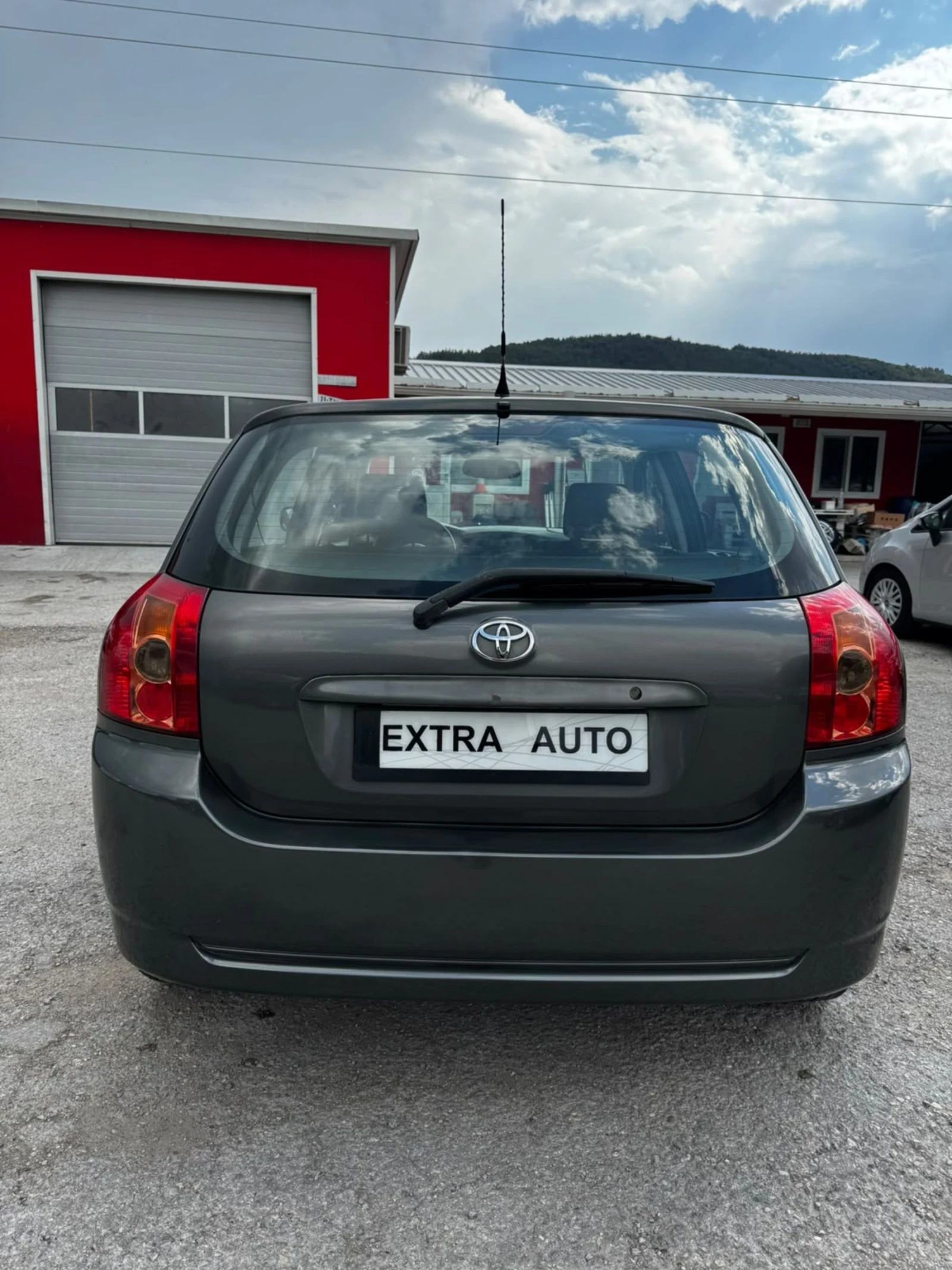 Toyota Corolla 1.4 D-4D, АВТОМАТ, КЛИМАТРОНИК, снимка 3 - Автомобили и джипове - 55150829