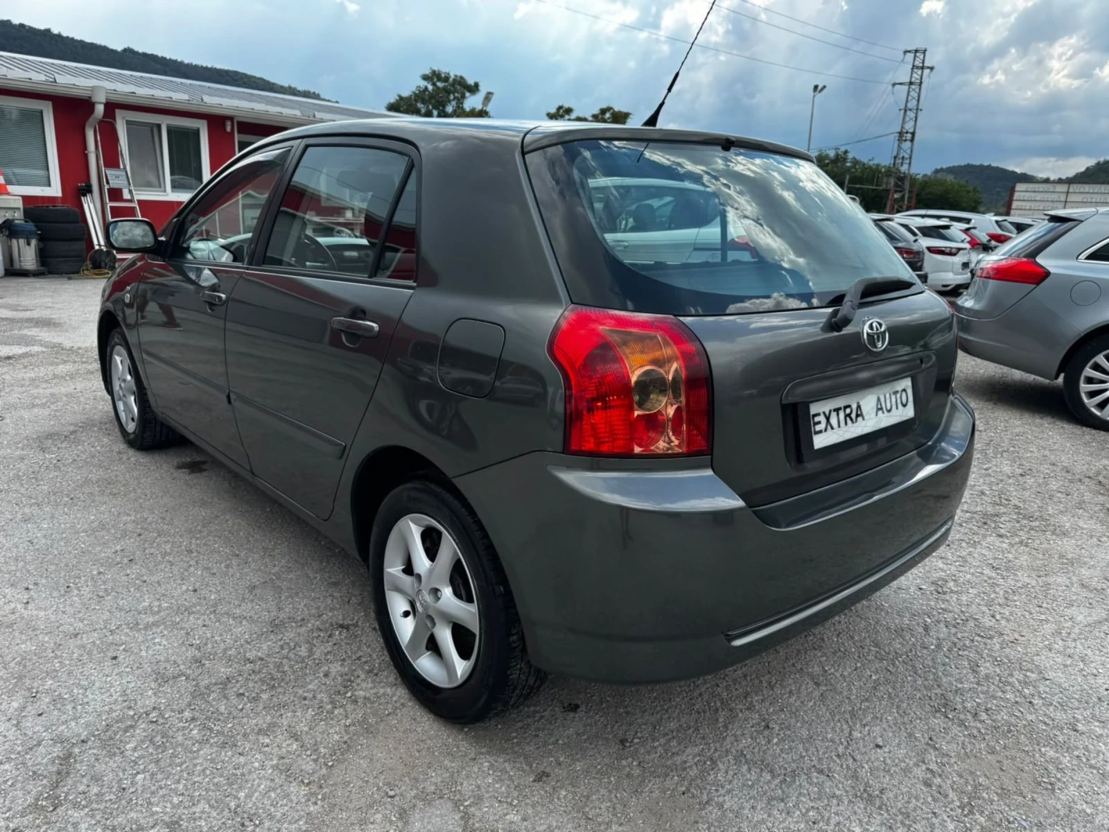 Toyota Corolla 1.4 D-4D, АВТОМАТ, КЛИМАТРОНИК, снимка 2 - Автомобили и джипове - 55150829