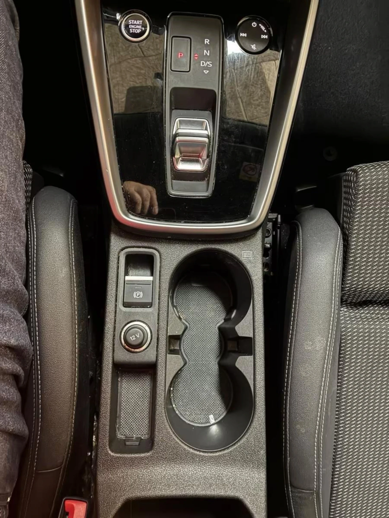 Skoda Octavia 2023 | 2.0TDI 150hp | DSG7 | Camera | Keyless, снимка 9 - Автомобили и джипове - 55249305