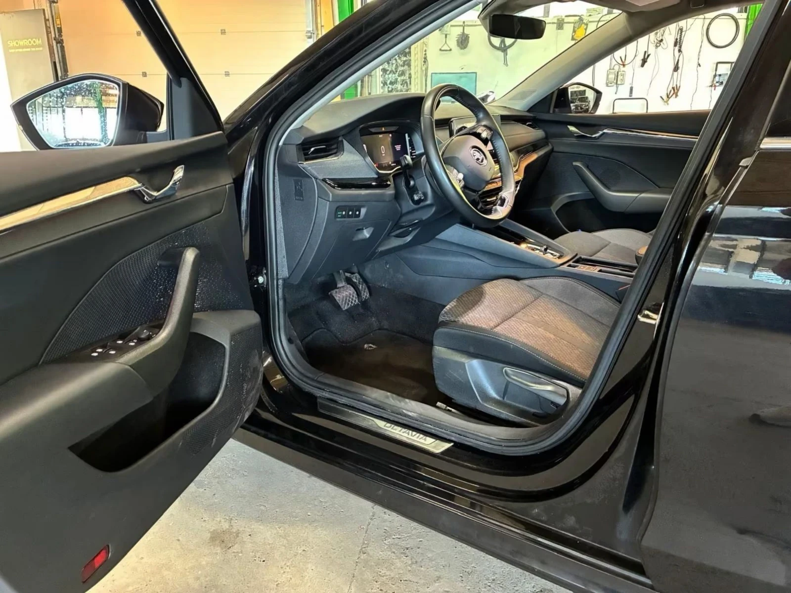 Skoda Octavia 2023 | 2.0TDI 150hp | DSG7 | Camera | Keyless, снимка 7 - Автомобили и джипове - 55249305