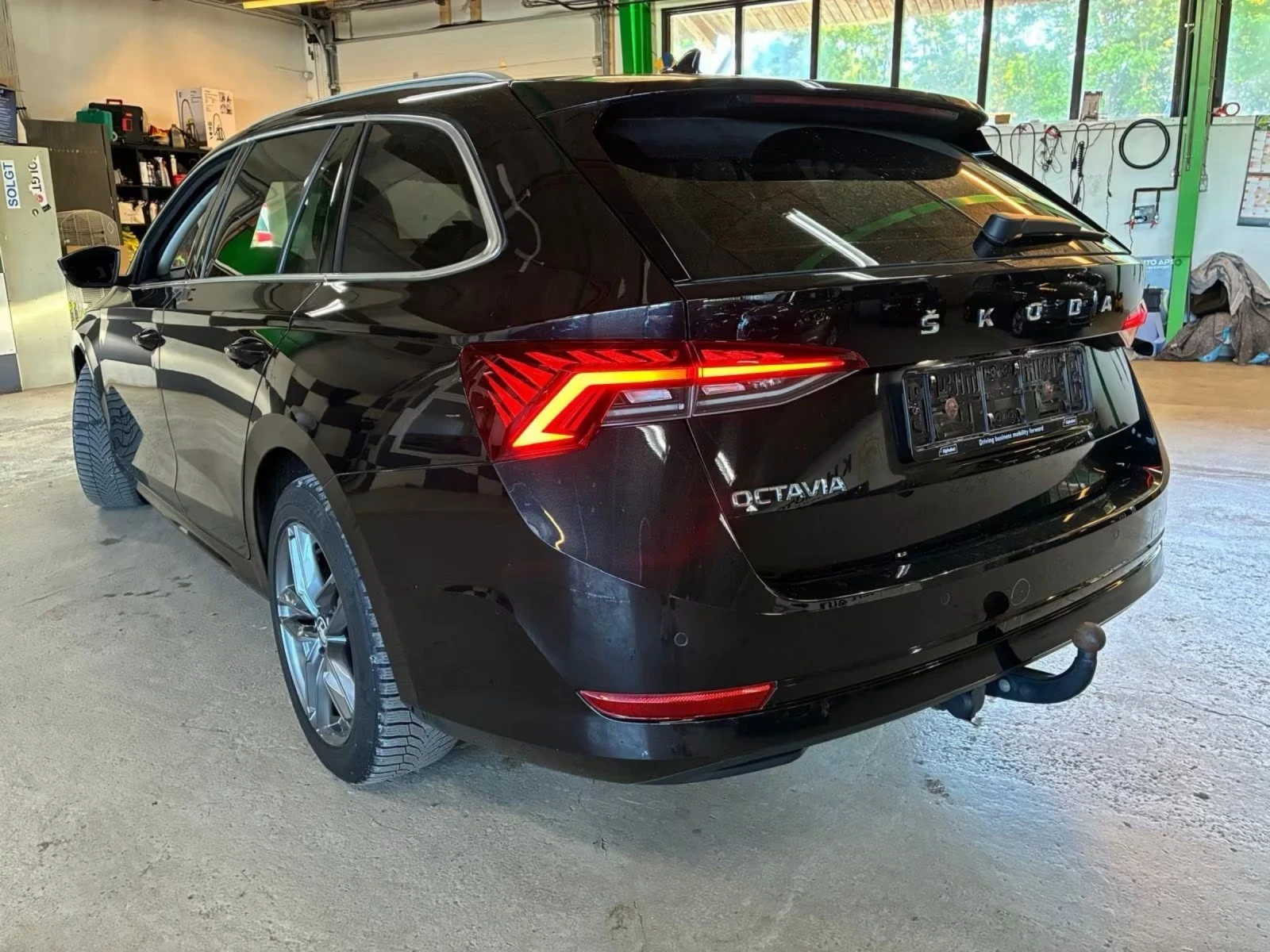 Skoda Octavia 2023 | 2.0TDI 150hp | DSG7 | Camera | Keyless, снимка 3 - Автомобили и джипове - 55249305