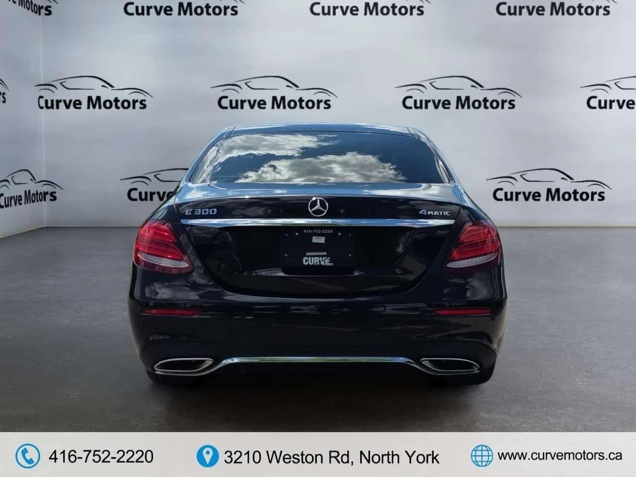 Mercedes-Benz E 300 * 4MATIC AMG PKG * NO ACCIDENTS / BURMESTER SO * C, снимка 4 - Автомобили и джипове - 55498382