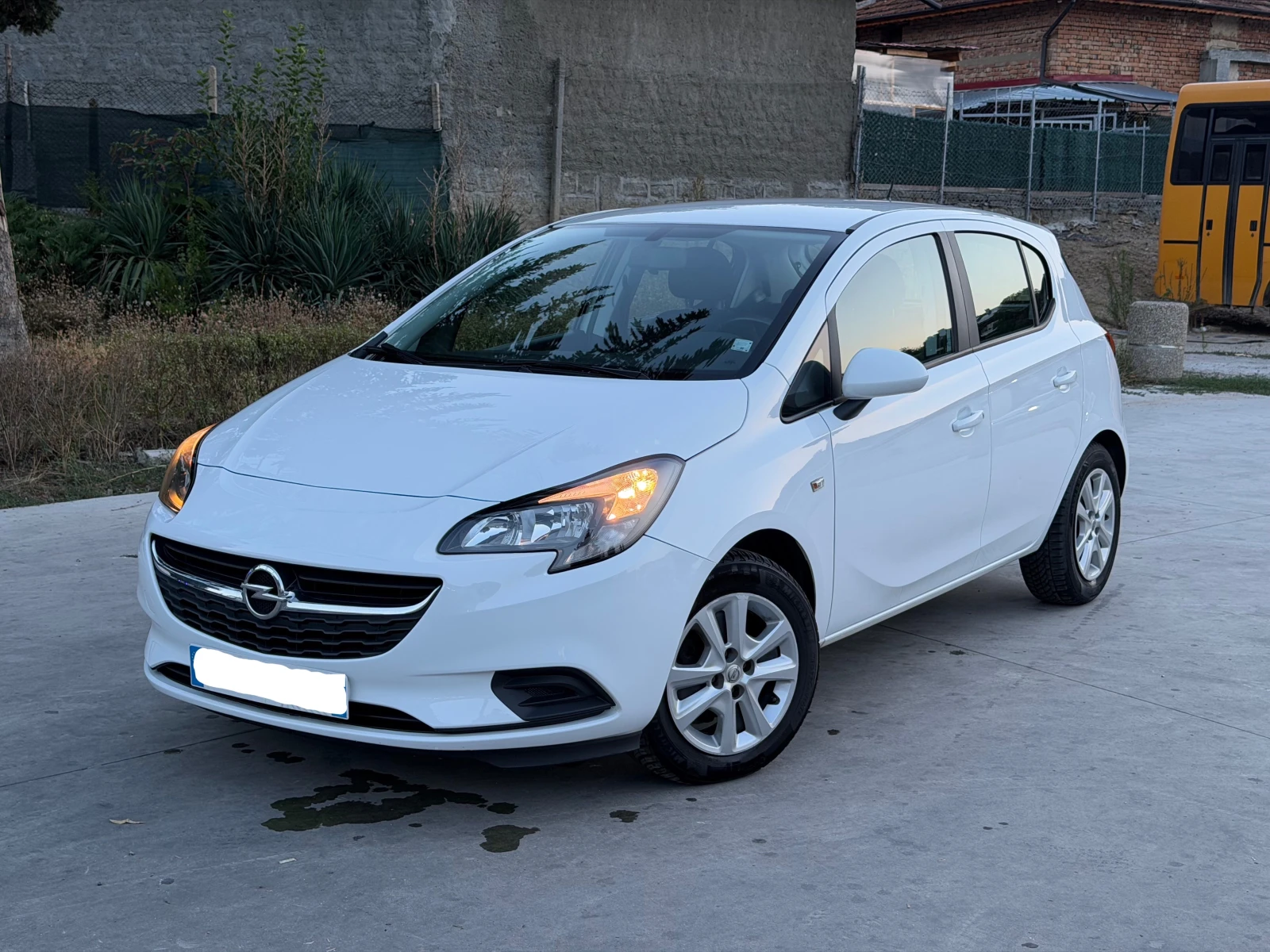 Opel Corsa 1.4I - 2018- ISOFIX- HILL HOLD- EURO6- BLUETOOTH