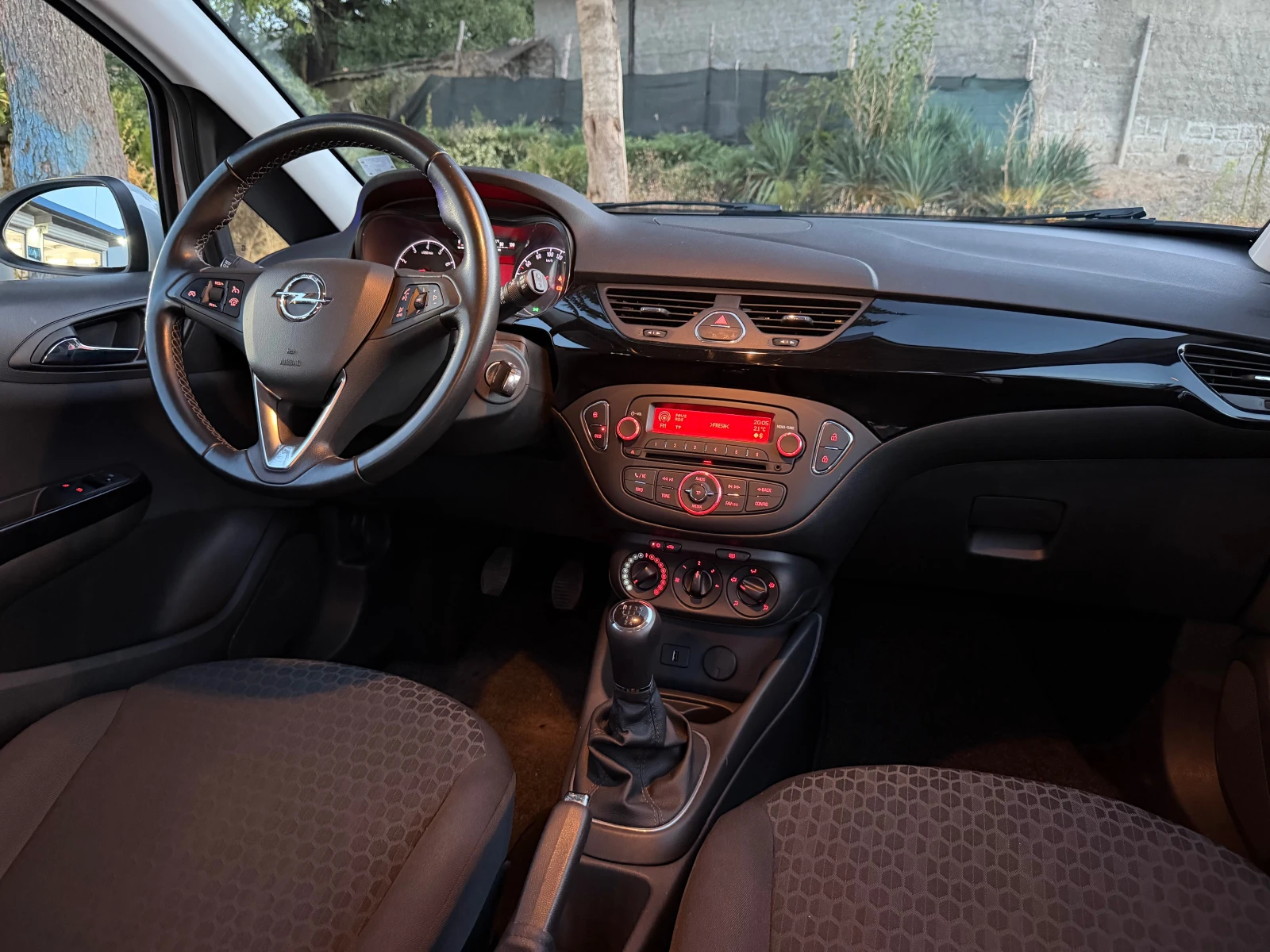 Opel Corsa 1.4I - 2018- ISOFIX- HILL HOLD- EURO6- BLUETOOTH, снимка 12 - Автомобили и джипове - 55907948