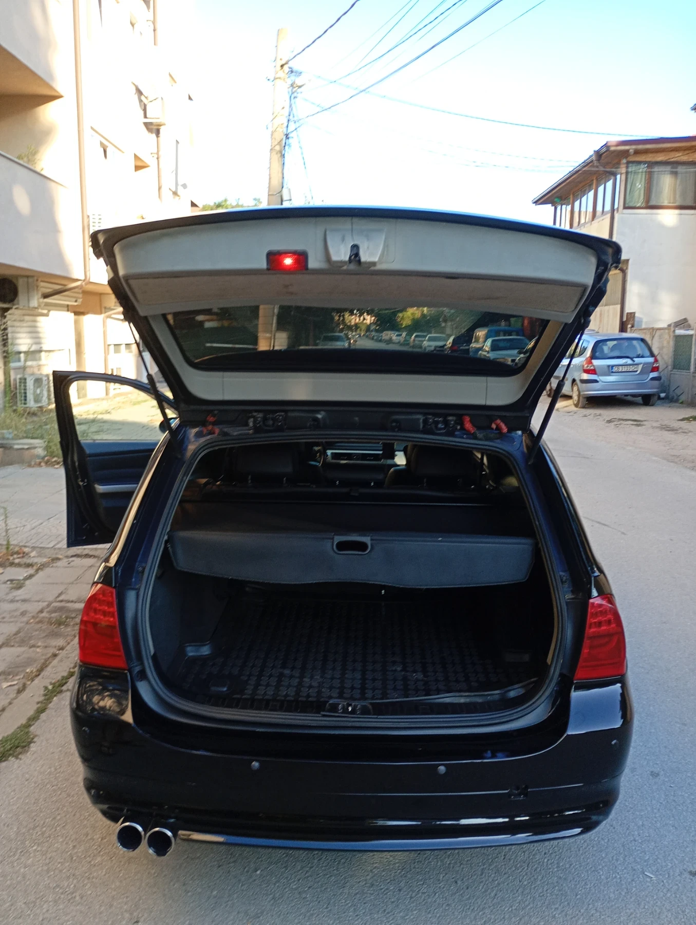 BMW 320 Е91, снимка 15 - Автомобили и джипове - 55963532