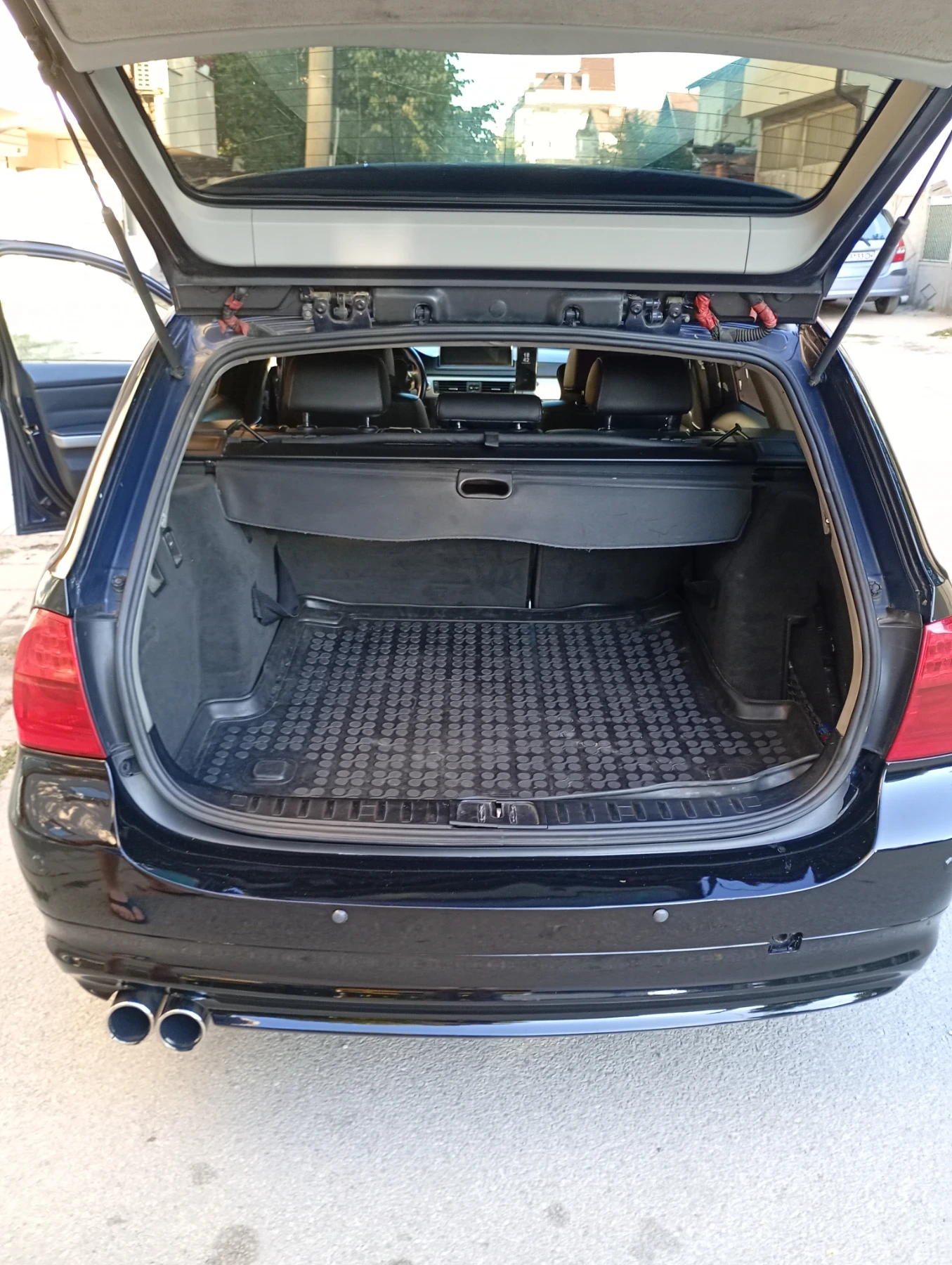 BMW 320 Е91, снимка 13 - Автомобили и джипове - 55963532