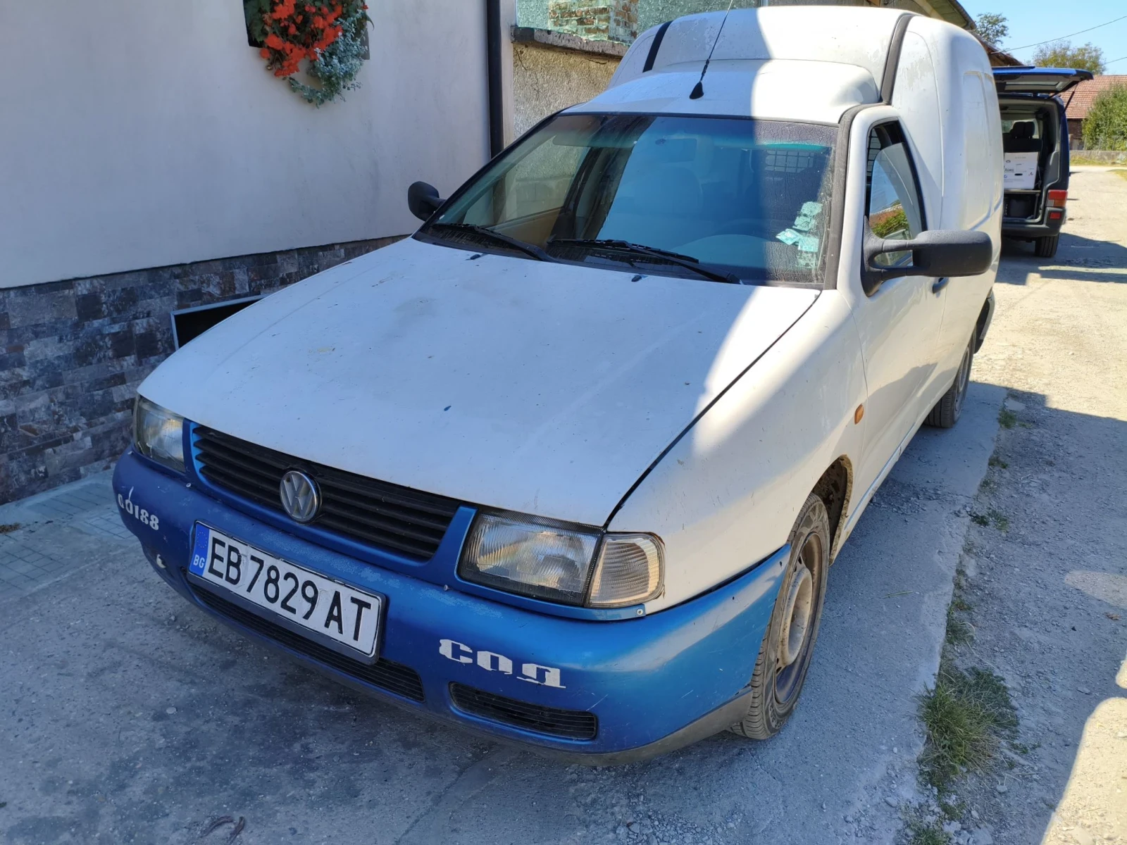 VW Caddy