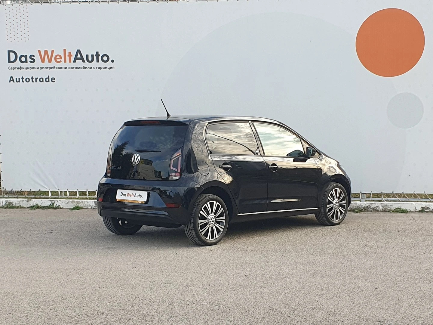 VW Up, снимка 3 - Автомобили и джипове - 56438867