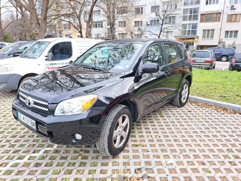 Toyota Rav4 2.2, снимка 8 - Автомобили и джипове - 48750627