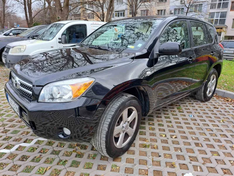 Toyota Rav4 2.2, снимка 2 - Автомобили и джипове - 48750627