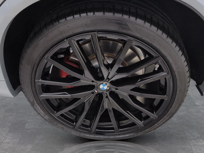 BMW X5 M60i/xDrive/EXCLUSIV/PANO/H&K/360/HEAD UP/LED/, снимка 5 - Автомобили и джипове - 52493997
