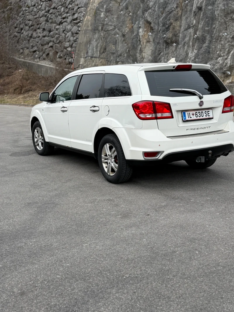 Fiat Freemont, снимка 6 - Автомобили и джипове - 53468314