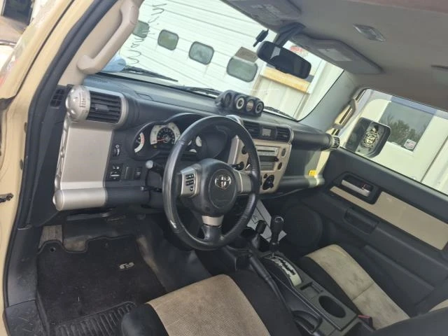 Toyota Fj cruiser 2010 Toyota FJ Cruiser wRear Doors - изображение 6