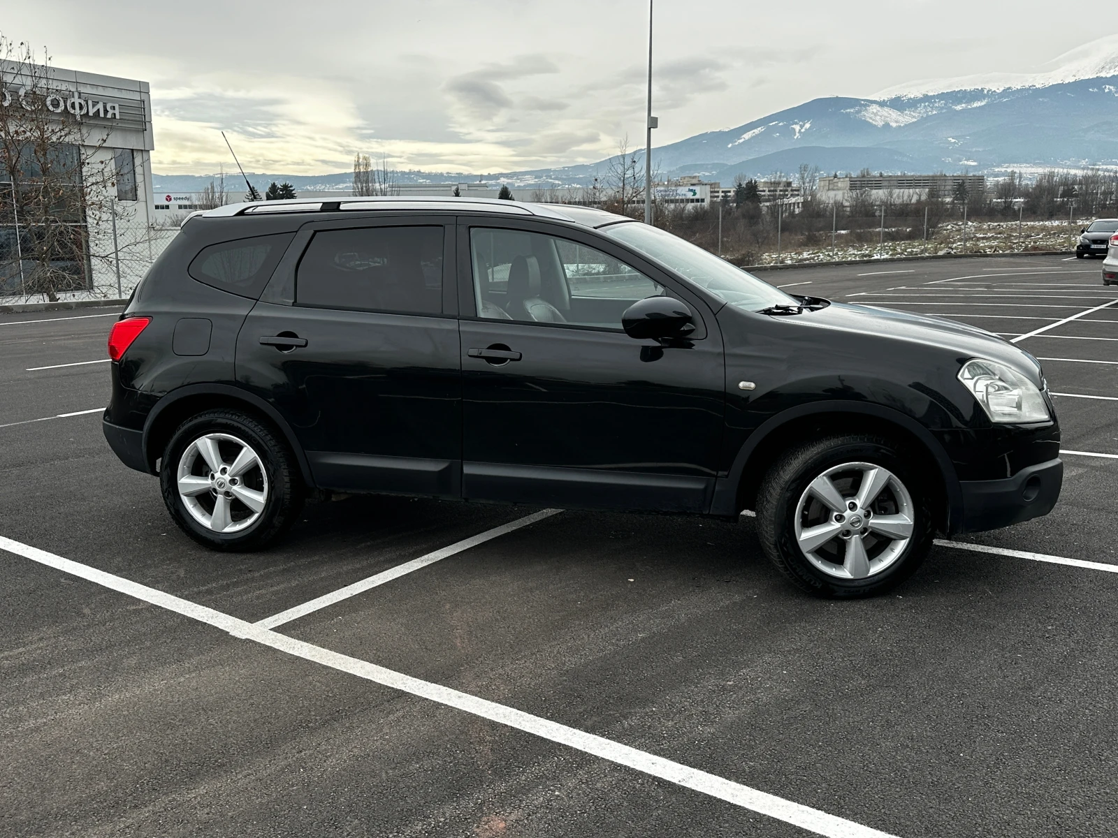 Nissan Qashqai 2.0L  - изображение 2