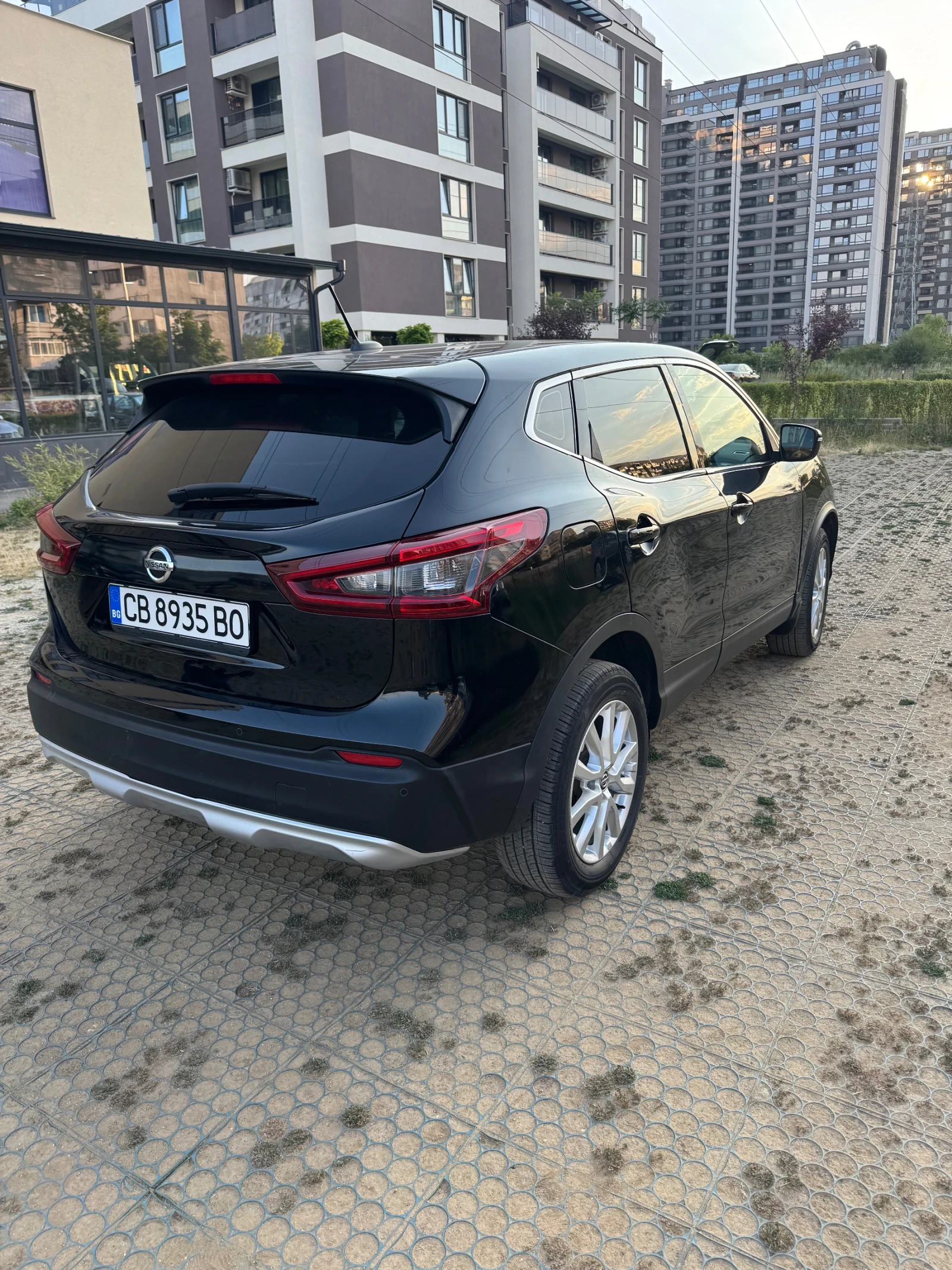 Nissan Rogue Qashqai - изображение 3