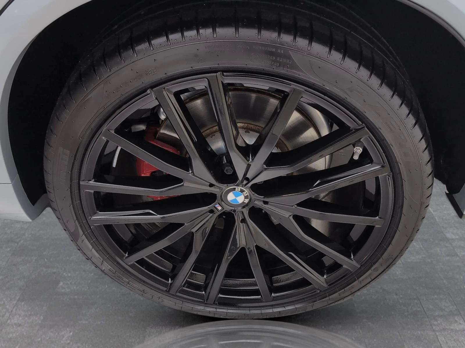 BMW X5 M60i/xDrive/EXCLUSIV/PANO/H&K/360/HEAD UP/LED/ - изображение 5