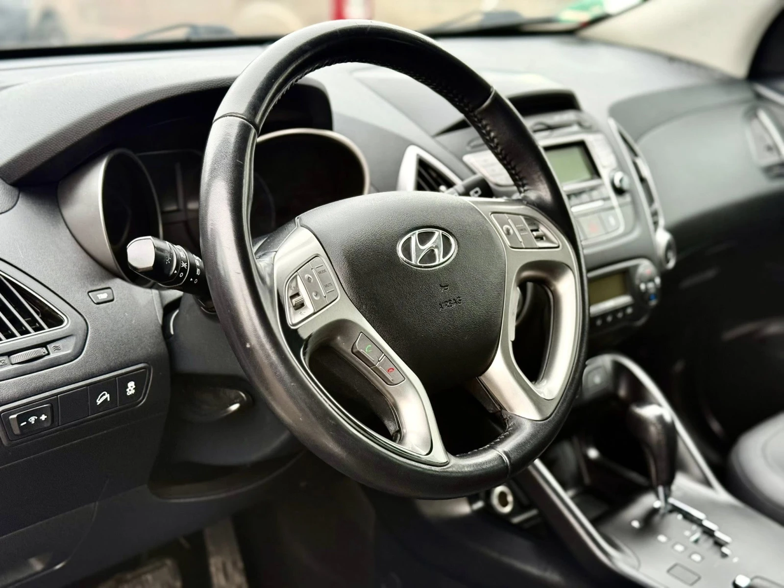 Hyundai IX35 2.0 АВТОМАТИК - изображение 10