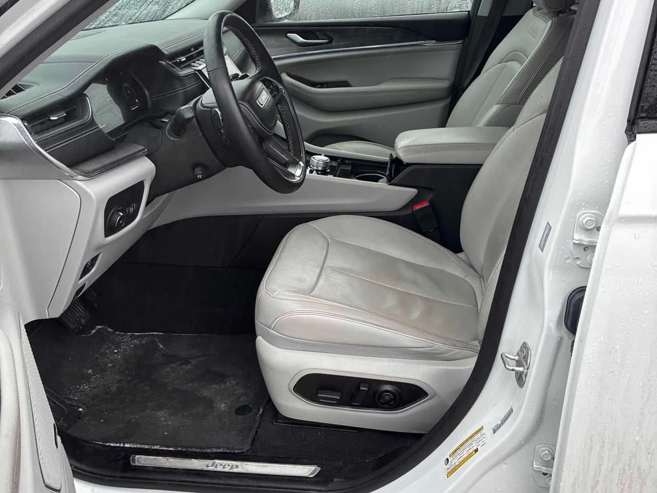 Jeep Grand cherokee * Overland * CARFAX * ЦЕНА ДО БГ, снимка 12 - Автомобили и джипове - 53740526