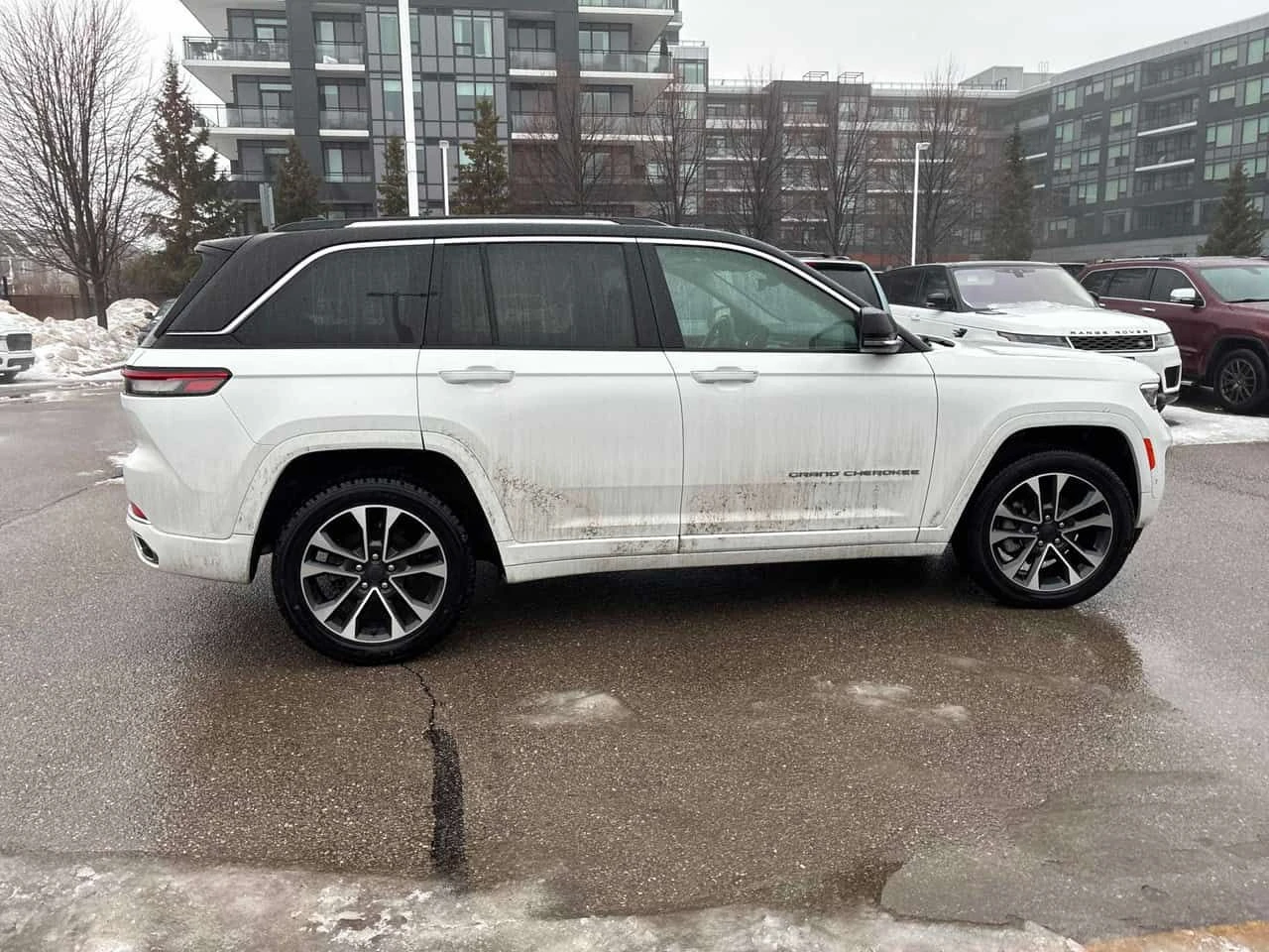 Jeep Grand cherokee * Overland * CARFAX * ЦЕНА ДО БГ, снимка 3 - Автомобили и джипове - 53740526