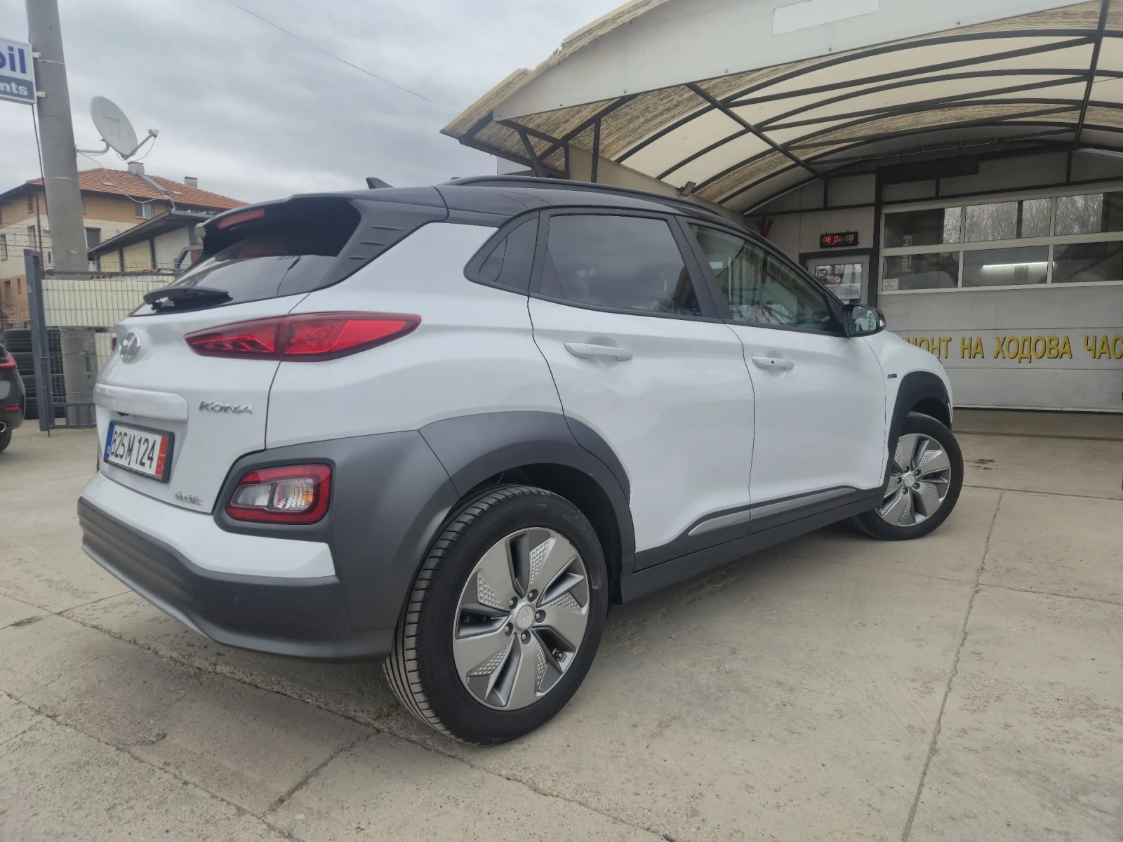 Hyundai Kona 64kw h, ТЕРМОПОМПА, 100% Soh, снимка 6 - Автомобили и джипове - 53891394