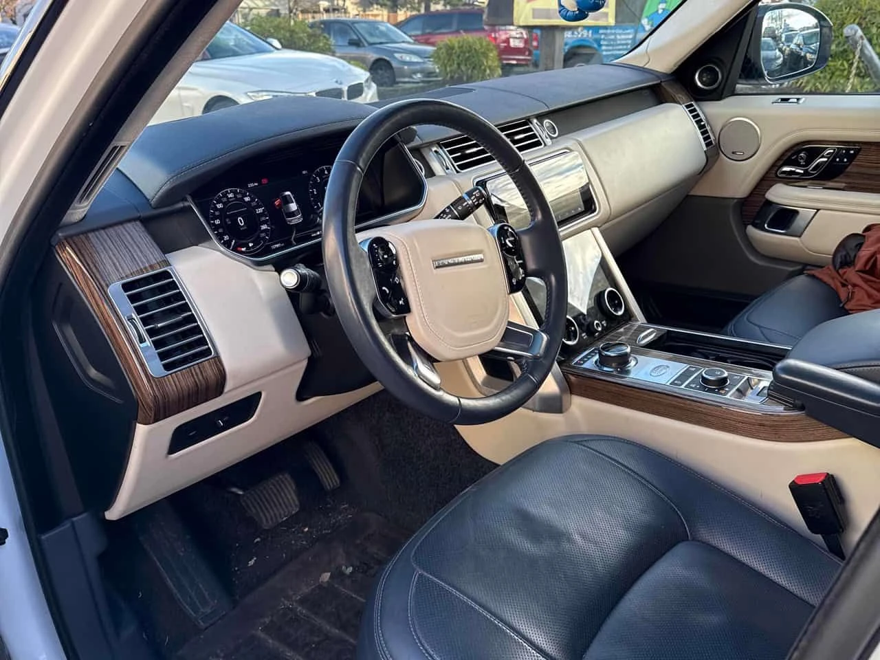 Land Rover Range rover * LWB * CARFAX * ПАНОРАМА * KEYLESS * ПОДГРЕВИ, снимка 5 - Автомобили и джипове - 53942293