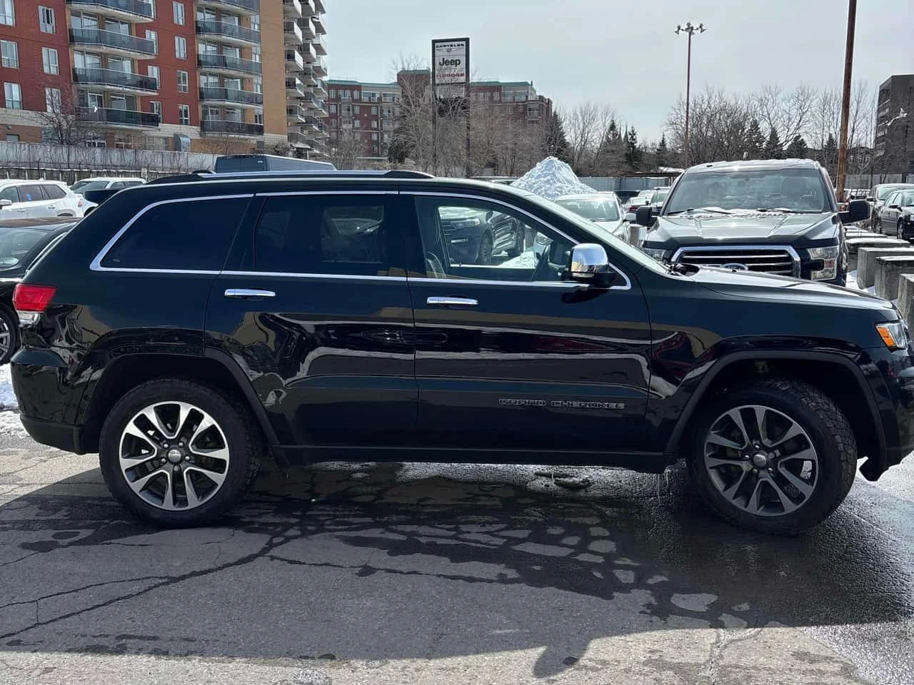 Jeep Grand cherokee / Limited / CARFAX / CAMERA , снимка 16 - Автомобили и джипове - 53985508
