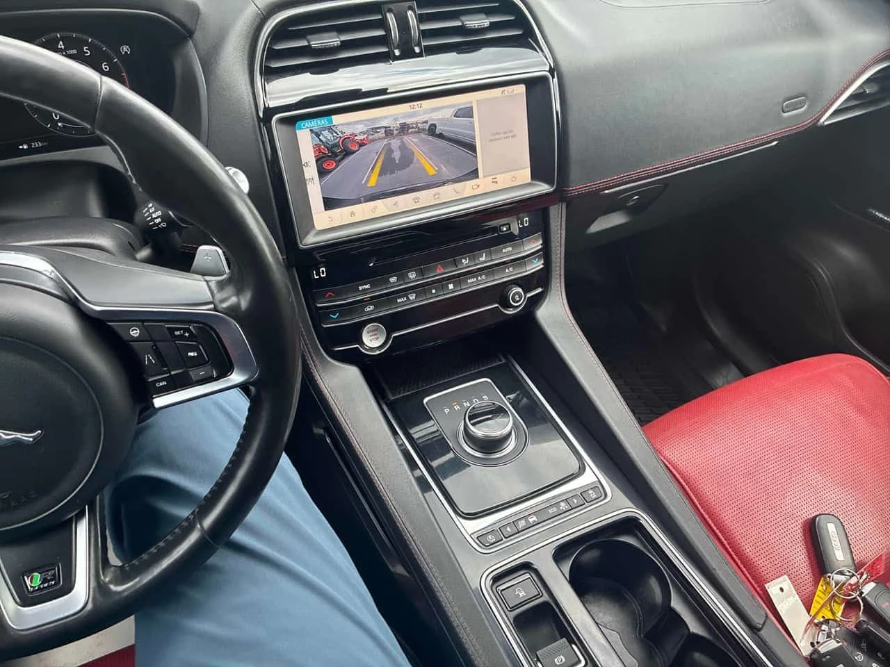 Jaguar F-PACE * R Sport * 2 КЛЮЧА * ПОДГРЕВ * ПАМЕТ * NAVI, снимка 9 - Автомобили и джипове - 54442277