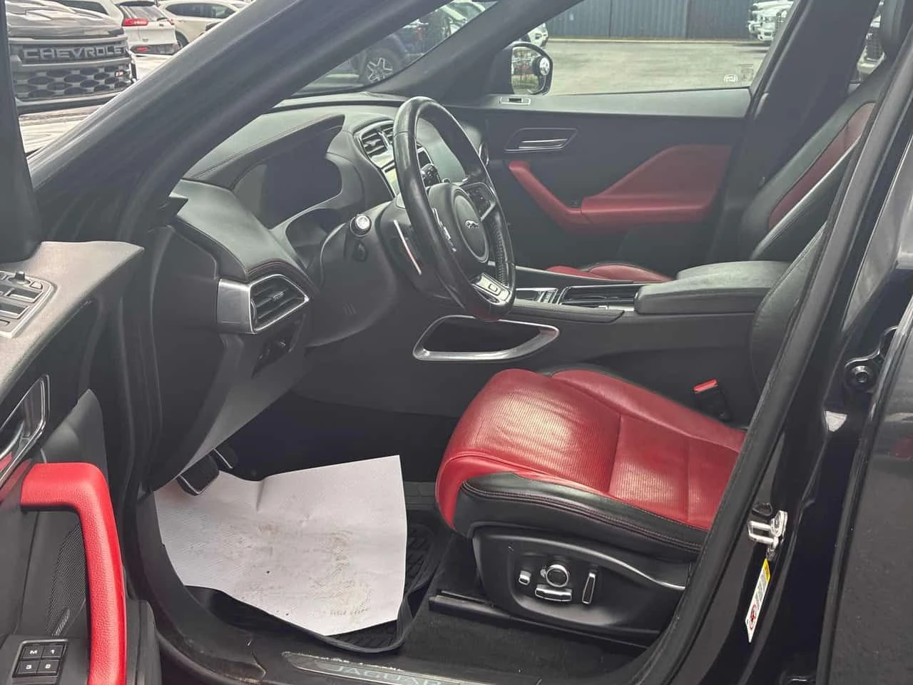 Jaguar F-PACE * R Sport * 2 КЛЮЧА * ПОДГРЕВ * ПАМЕТ * NAVI, снимка 5 - Автомобили и джипове - 54442277
