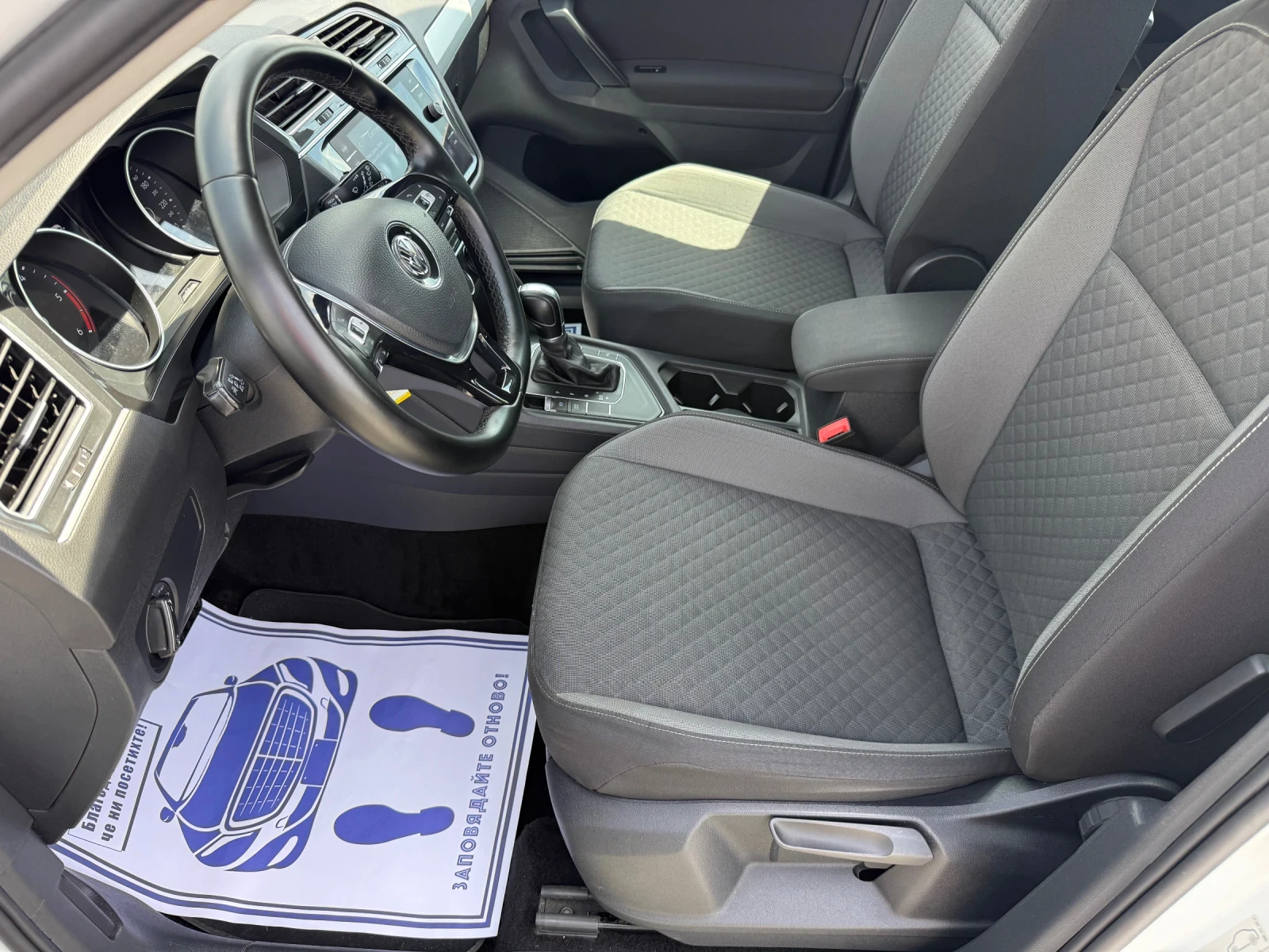 VW Tiguan (KATO НОВА)^(R-Line), снимка 11 - Автомобили и джипове - 54566028
