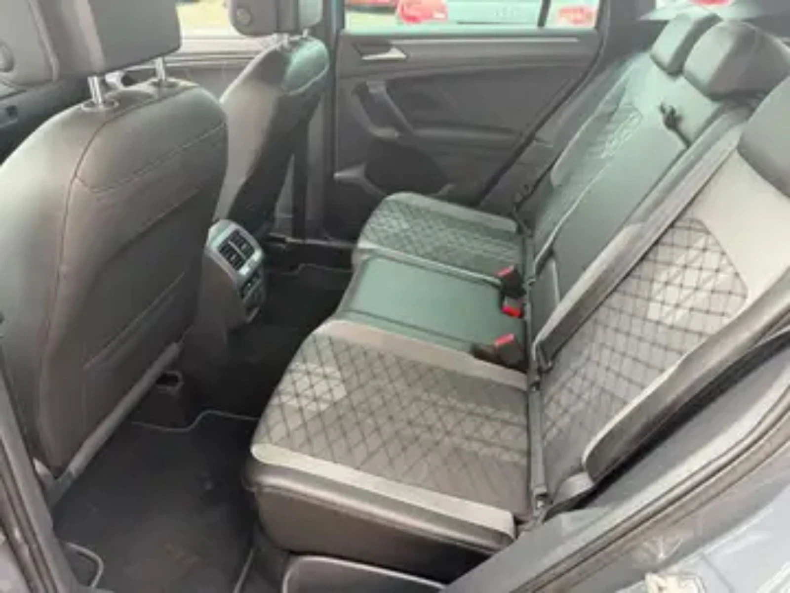 VW Tiguan R line+ 4 motion(4x4)+ Matrix LED+ 20 цола, снимка 12 - Автомобили и джипове - 54568710