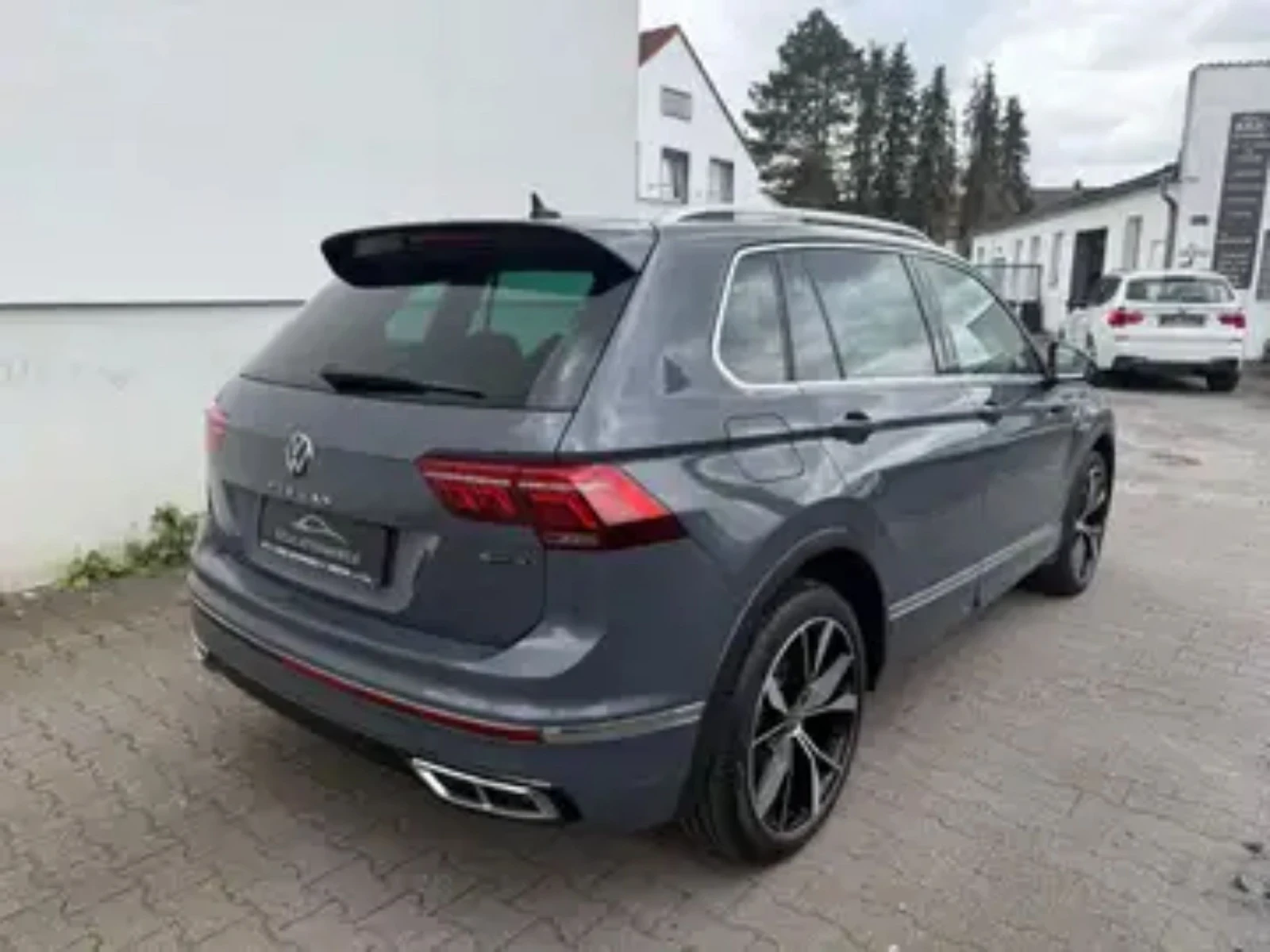 VW Tiguan R line+ 4 motion(4x4)+ Matrix LED+ 20 цола, снимка 5 - Автомобили и джипове - 54568710