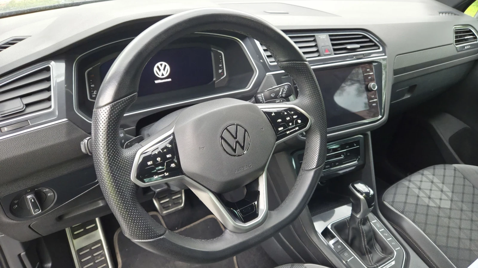 VW Tiguan R line+ 4 motion(4x4)+ Matrix LED+ 20 ���� | Mobile.bg � ����������� 12