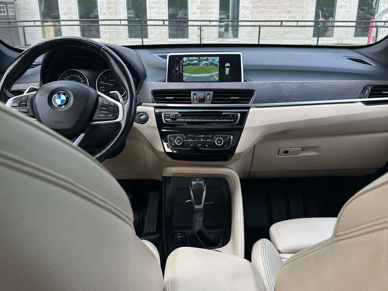 BMW X1  xDrive28i / CAMERA / ПОДГРЕВИ , снимка 9 - Автомобили и джипове - 54628347