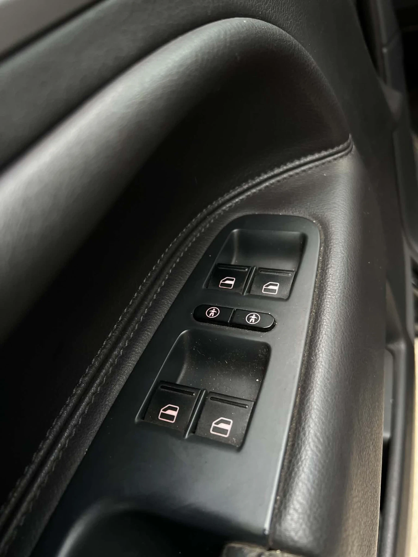 VW Touareg 3.0D ръчка, снимка 14 - Автомобили и джипове - 56572609