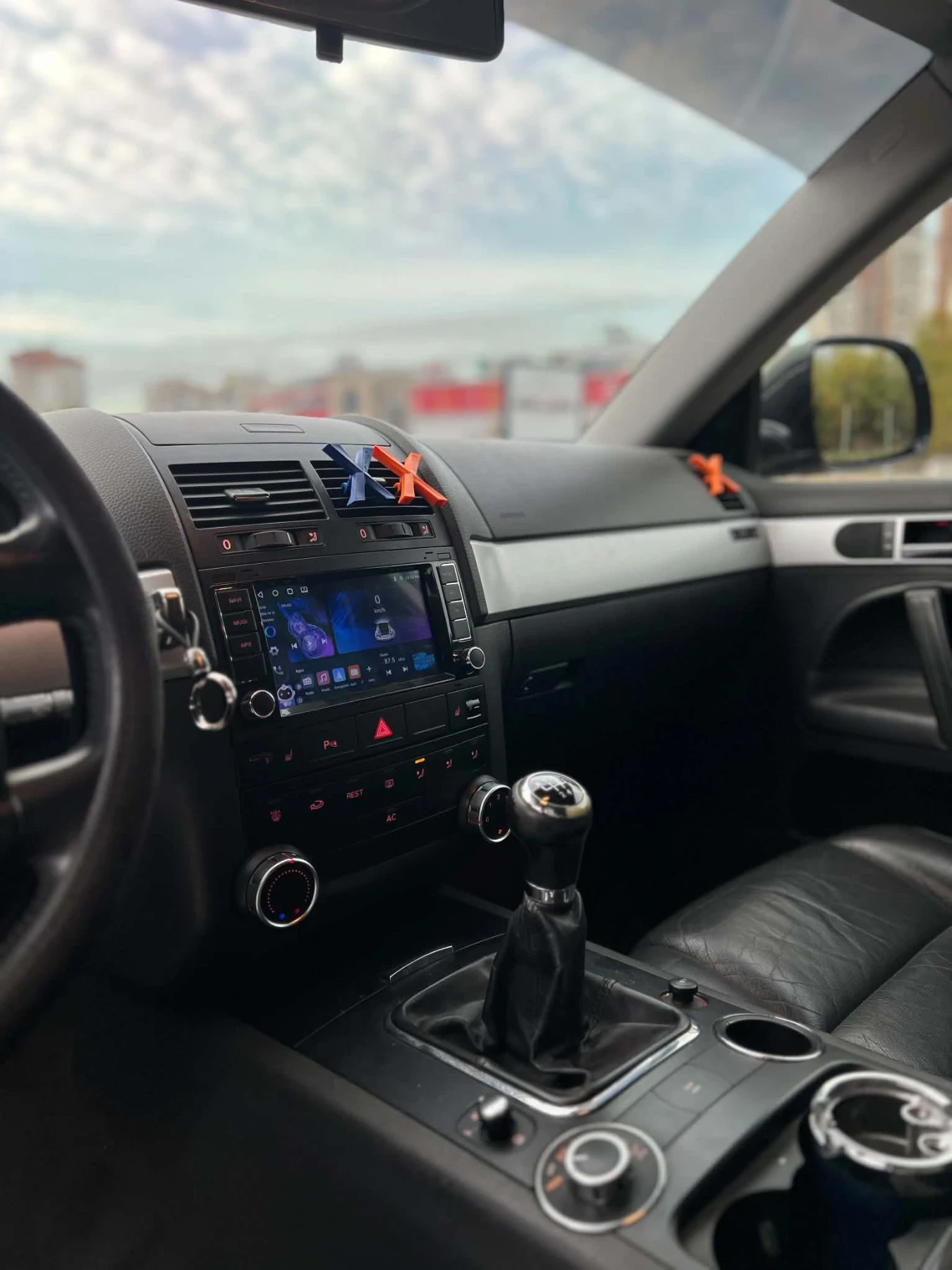 VW Touareg 3.0D ръчка, снимка 9 - Автомобили и джипове - 56572609