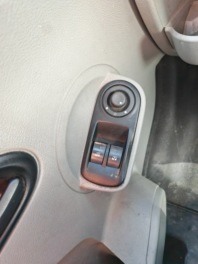 Renault Master T35, снимка 13 - Бусове и автобуси - 52106584