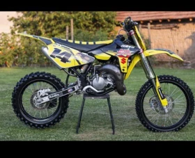  Suzuki Rm