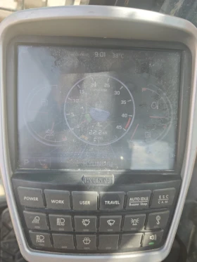 Багер Hyundai HX 380L, снимка 8