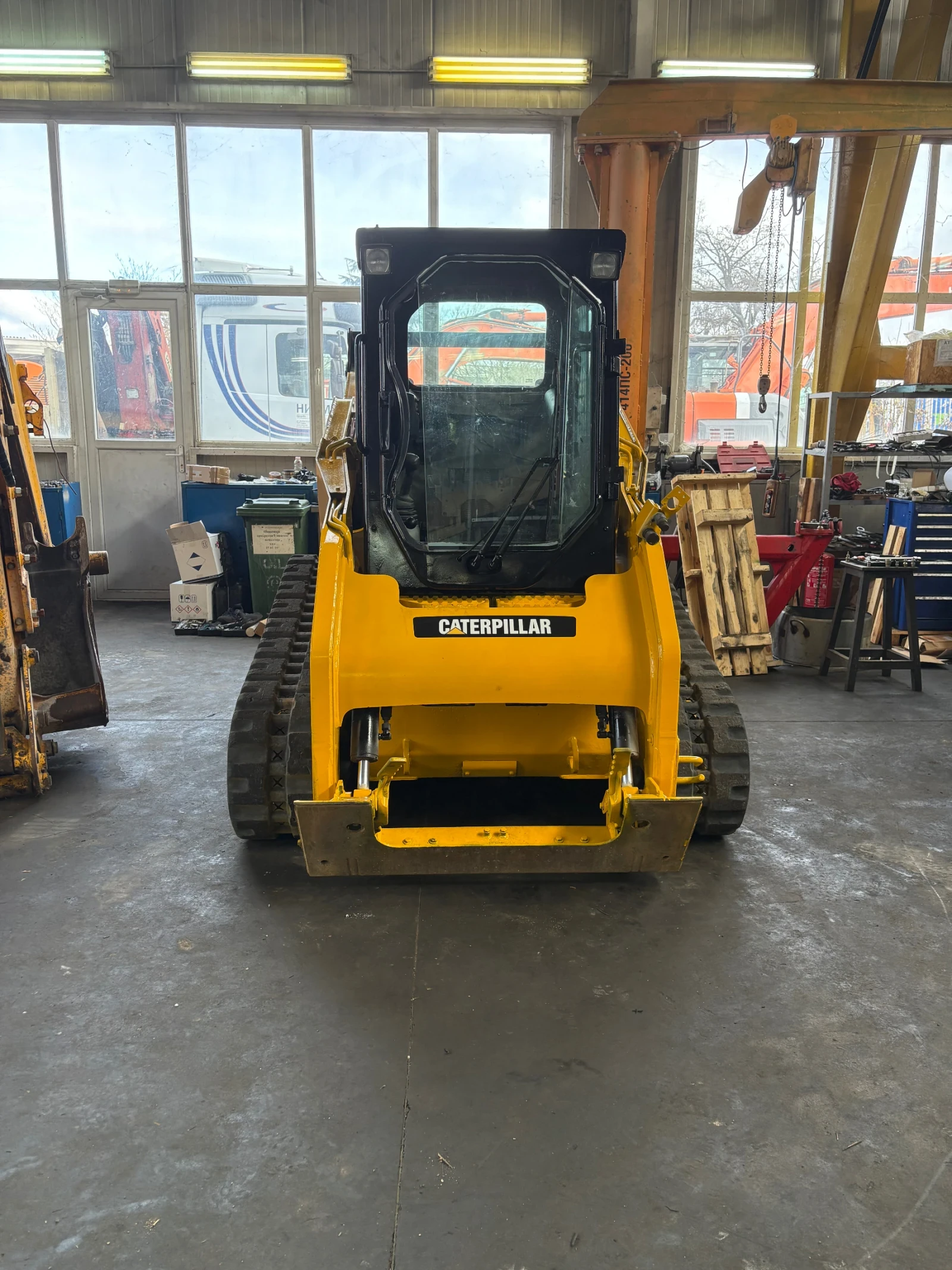 Мини челни товарачи Cat CAT 259B3, снимка 1