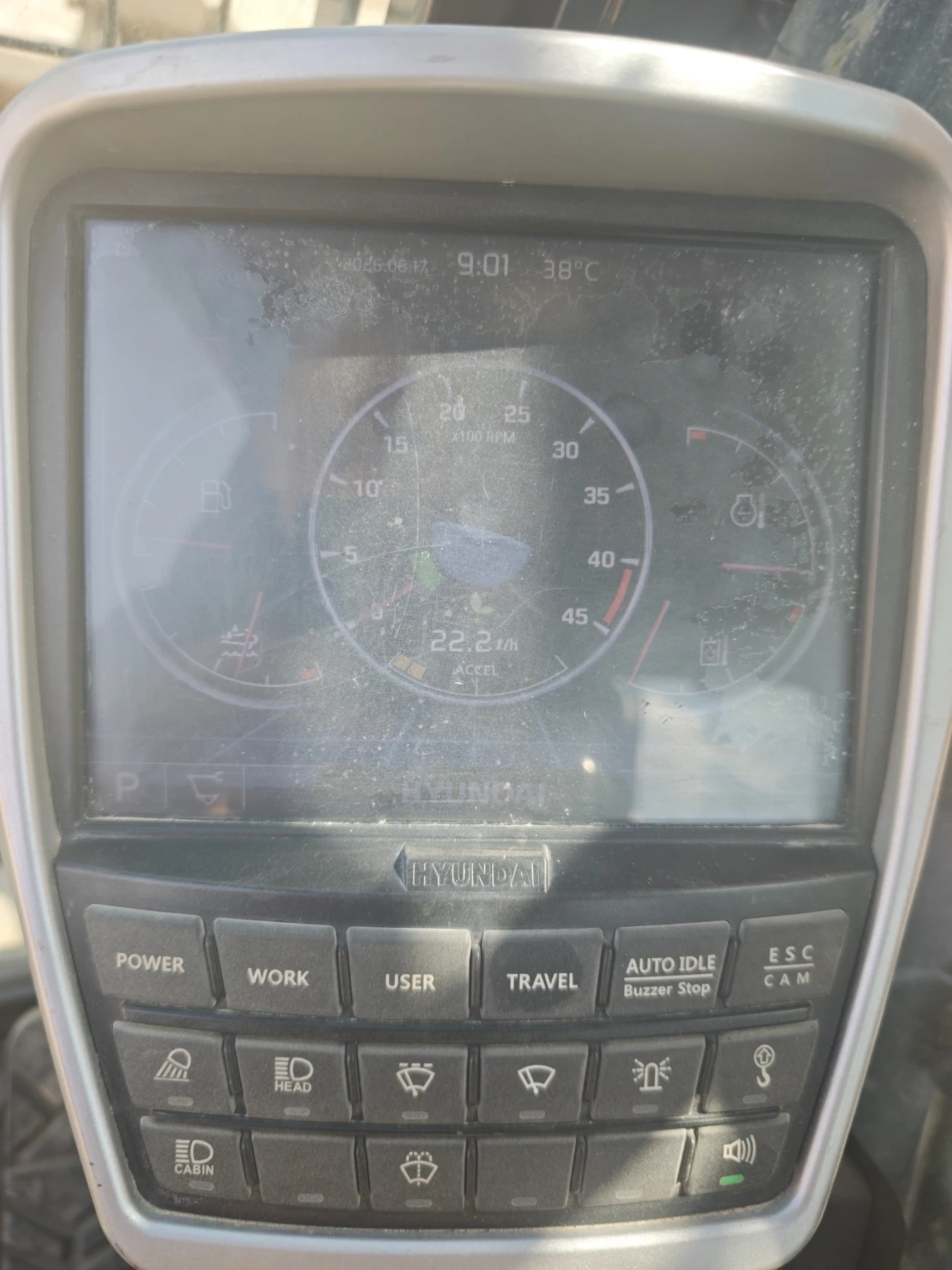 Багер Hyundai HX 380L, снимка 8 - Индустриална техника - 55579405