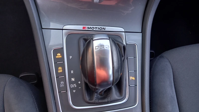 VW Alltrack ГОЛФ7 4Х4 ИЗКЛЮЧИТЕЛН СЕРВИ КНИЖК ОБСЛУЖ HIGH LINE, снимка 14 - Автомобили и джипове - 12334836