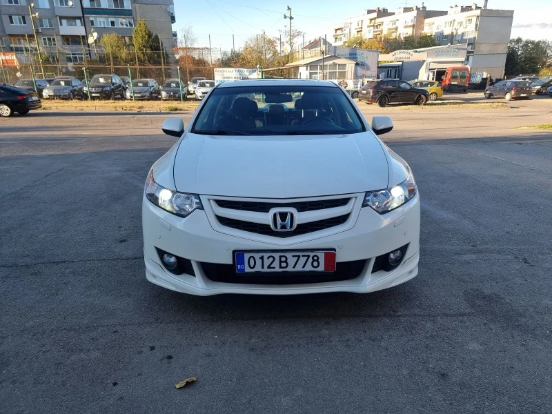 Honda Accord 2.2I-DTEC..150 кс..КОЖА/ПОДГРЕВ/СЕРВИЗНА ИСТОРИЯ, снимка 2 - Автомобили и джипове - 43021710