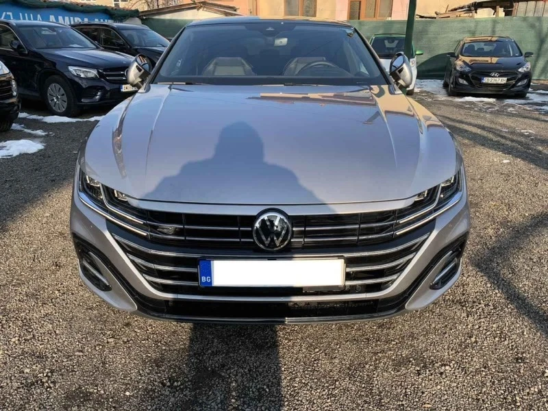 VW Arteon 1.4 E-HYBRID 218к.с* 65000* R-LINE* ГАР.-07/2026, снимка 2 - Автомобили и джипове - 43780477