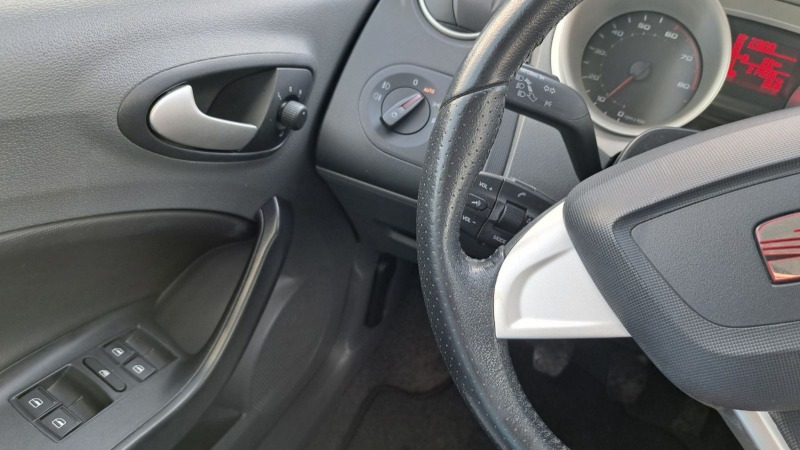 Seat Ibiza FR 1.2i NOV VNOS GERMANY, снимка 11 - Автомобили и джипове - 45928167