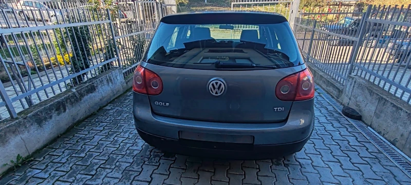 VW Golf, снимка 7 - Автомобили и джипове - 47746497