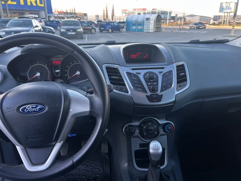 Ford Fiesta, снимка 12 - Автомобили и джипове - 47948124