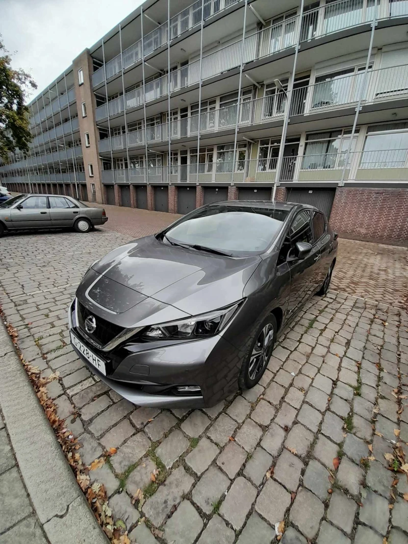 Nissan Leaf , снимка 1 - Автомобили и джипове - 48001057