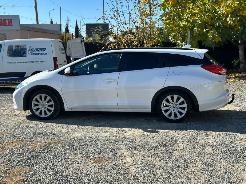 Honda Civic 1.6 I-DTEC TOURER, снимка 6 - Автомобили и джипове - 48315435